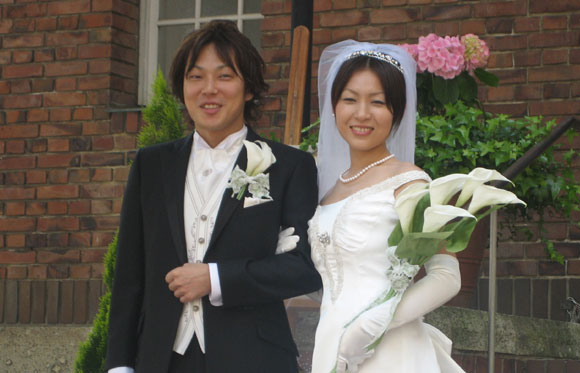 結婚式プロフィールビデオの山田夫妻